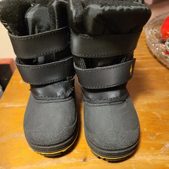 Boots - Picture 5 of 5